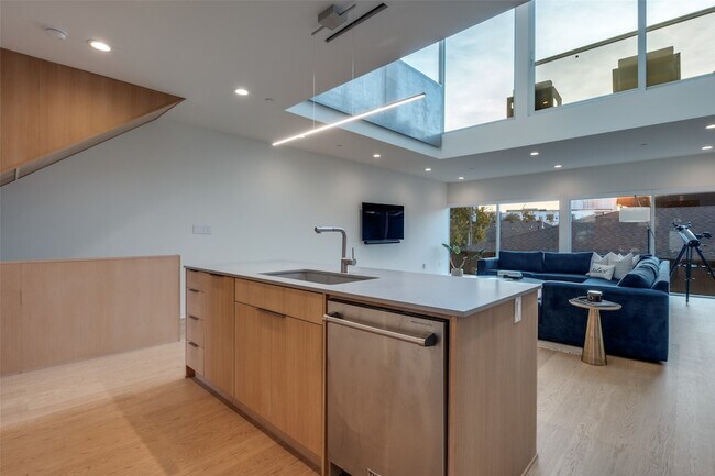 Photo - 4626 Coles Manor Pl