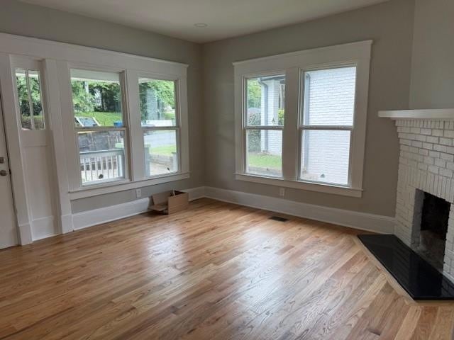 Photo - 247 Wellington St SW