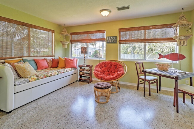 Photo - 157 Longwood Dr Unit SI ID1545681P