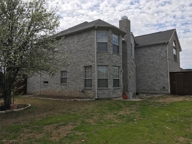 Photo - 2605 Gull Lake Dr