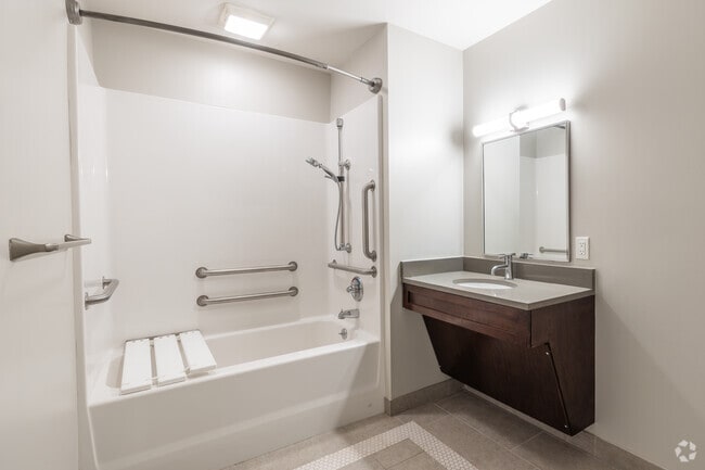 1BR, 1BA - 755SF - Bathroom - The Farwell