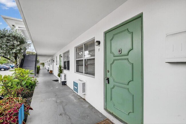 Photo - 1406 Barton Rd Unit 7