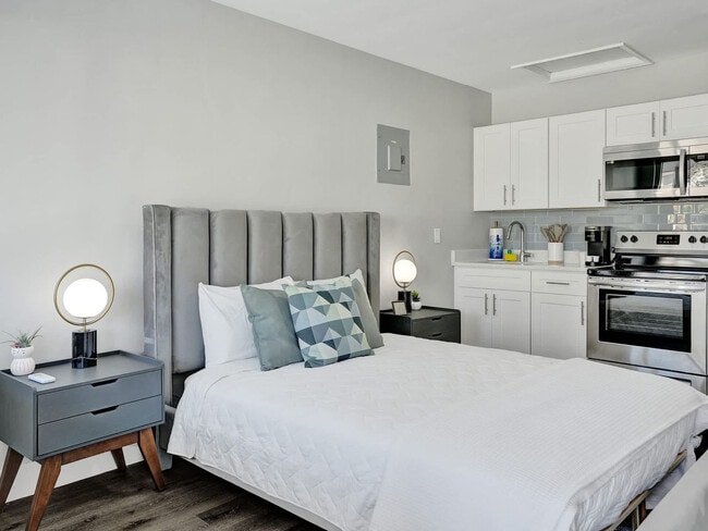 Photo - 3204 NE 9th St Unit SI ID1503989P