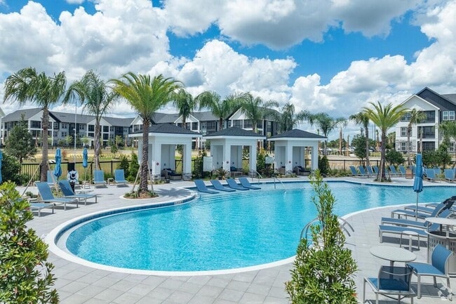 Building Photo - 3020 Base Blvd Unit C1