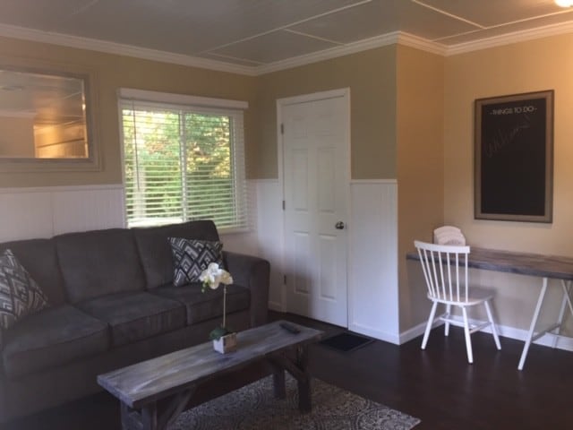 Photo - 3869 Doney St