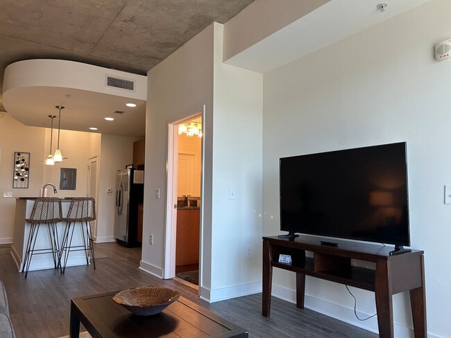 Photo - 300 S Church St Unit ID1344154P