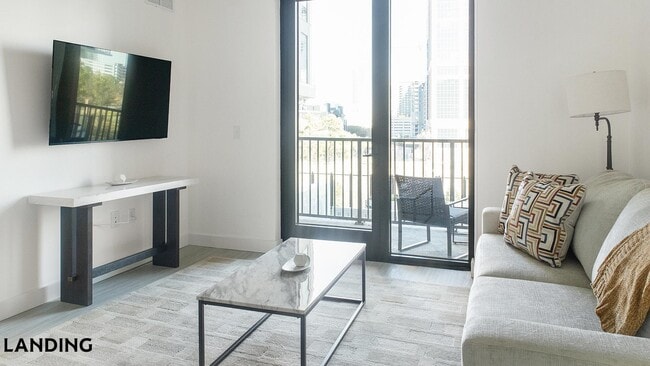 Photo - 1007 S Mint St Unit 715