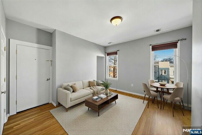 Photo - 364 New York Ave Unit 3