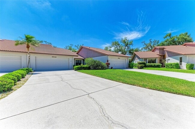 Building Photo - 3946 Wilshire Cir E