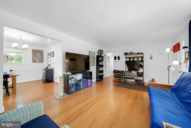 Photo - 10502 Glenhaven Dr