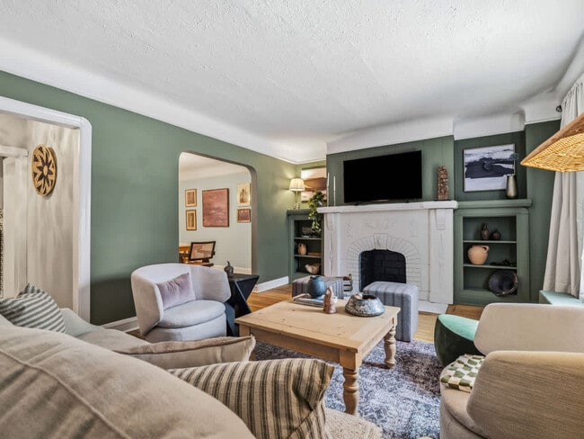 Building Photo - 3621 Silsby Rd Unit SI ID1496056P