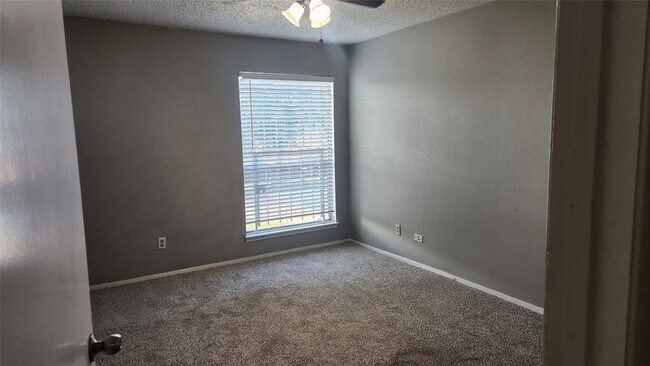 Photo - 7313 Gulf Fwy Unit 407