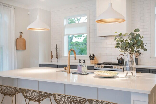 Photo - 111 N 9th St Unit ID1312373P