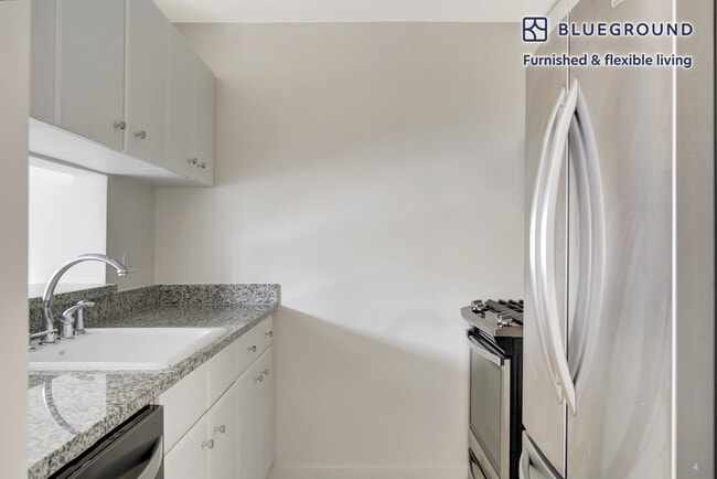 Photo - 255 W 94th St Unit FL10-ID686