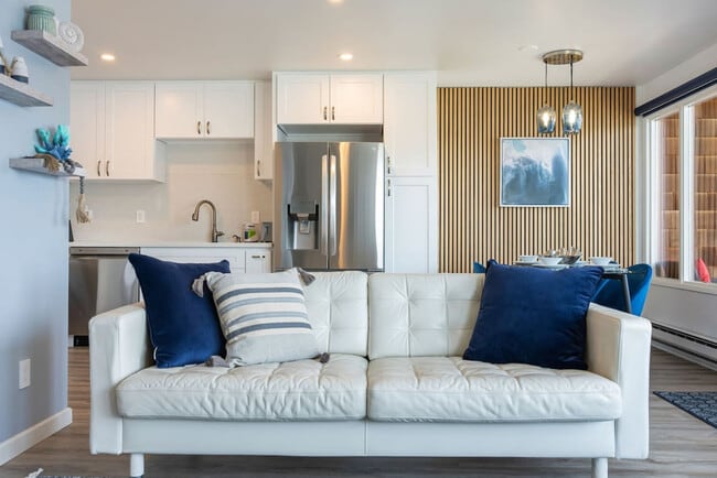 Photo - 3302 Lake Washington Blvd N Unit ID1231224P