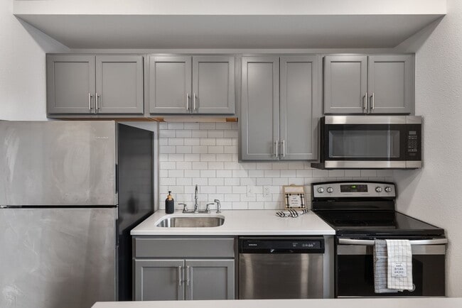 Photo - Bend Apartments