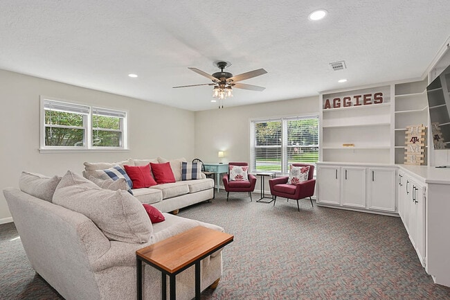 Photo - 1909 Langford St Unit ID1328073P