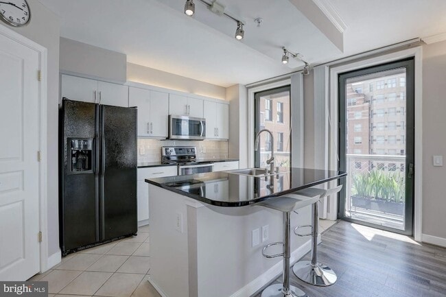 Photo - 616 E Street NW Unit 718 Unit 718