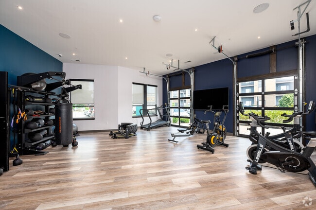 Fitness Center - Pullman Pointe