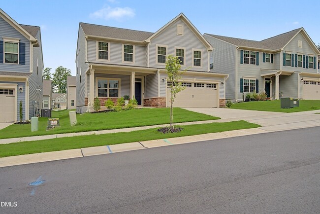 Photo - 1621 Crimson Leaf Ln
