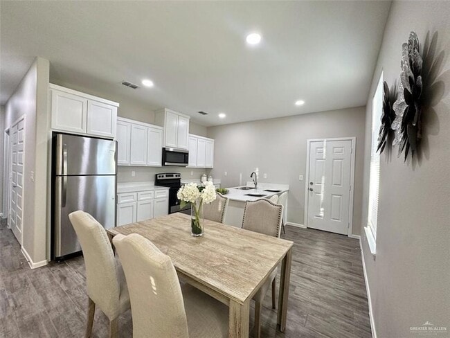 Photo - 1513 Shavano Dr Unit 2