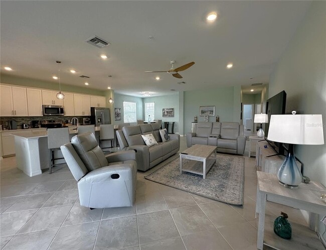 Photo - 350e E Marion Ave