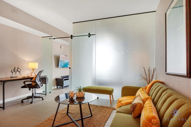 Photo - 90 NE 17th St Unit ID1227348P