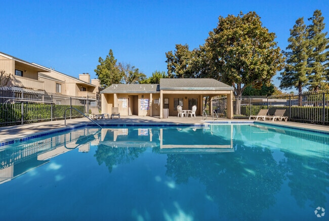 Building Photo - CYPRESS GARDENS APARTMENTS