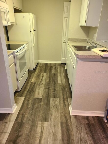 Photo - 8933 Manor Loop Unit 202