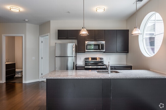 Photo - 163 Franklin Street