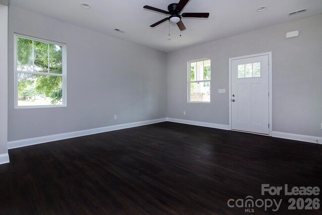 Photo - 2915 Ross Ave