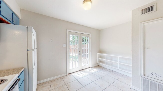 Photo - 2912 Prairie Flower Cir