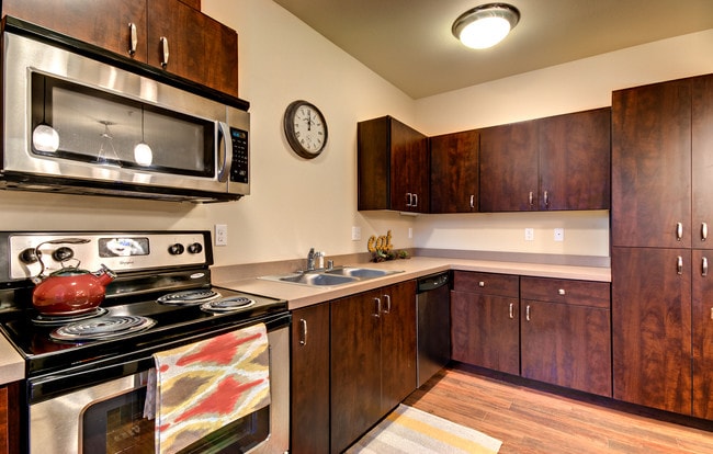 Cedar 2bed 2bath - Creekside Village