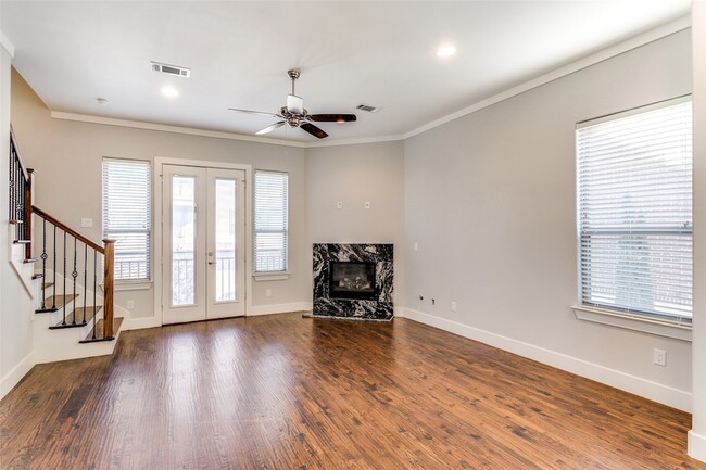 Photo - 4323 Dickason Ave