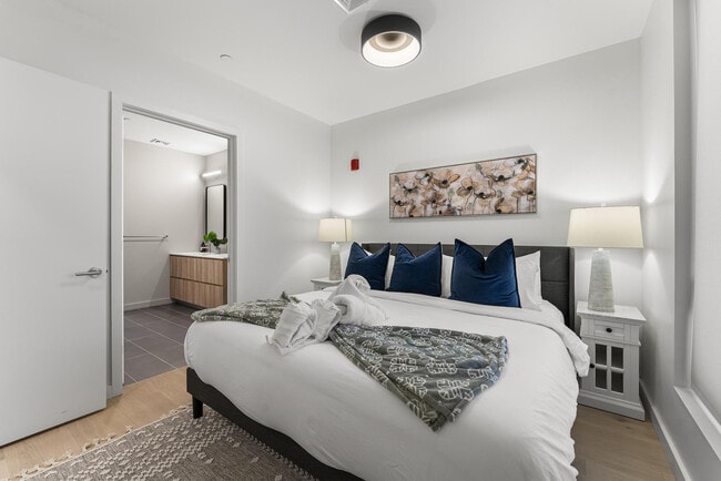 Photo - 35 W 2nd St Unit SI ID1240284P