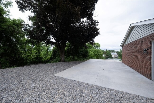 Photo - 1165 Kings Ln