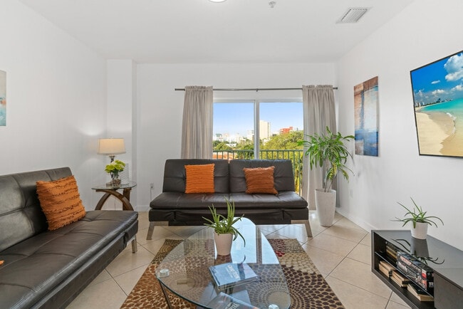 Building Photo - 2280 SW 32nd Ave Unit ID1056255P