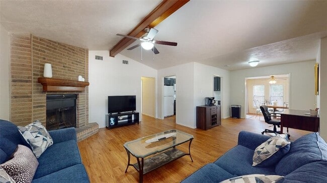 Photo - 3906 Sioux Cir