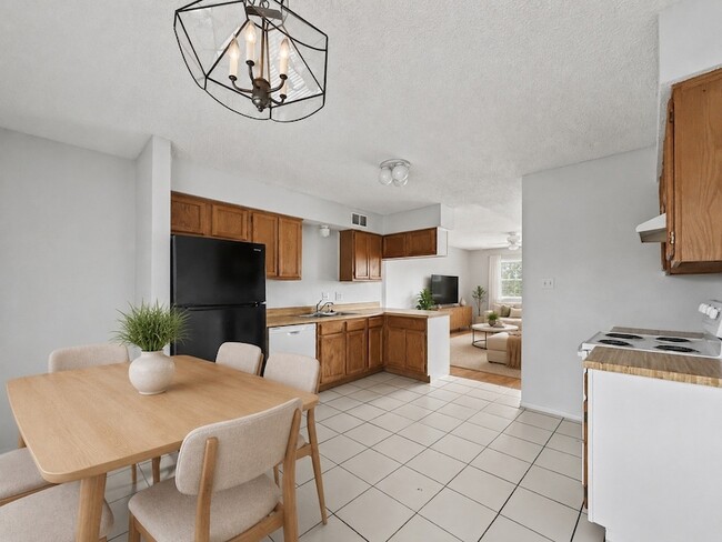Photo - 5630 Brookview Ct