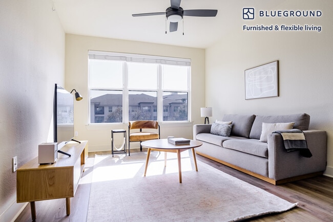 Photo - 3100 Esperanza Crossing Unit FL4-ID301