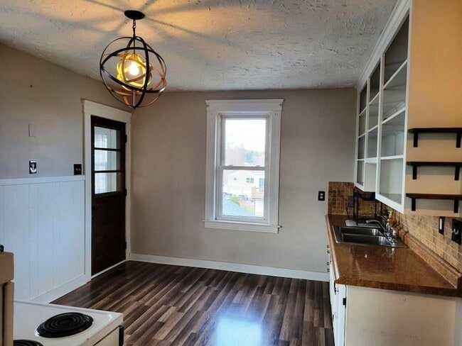 Photo - 755 Franklin St Unit 2