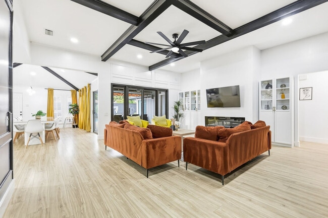 Building Photo - 3705 Trilogy Dr Unit ID1019593P