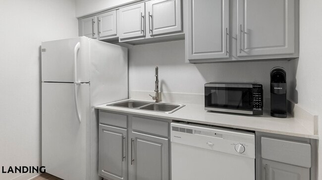 Photo - 1071 Clayton Ln Unit M0509