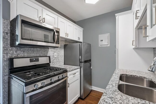 Photo - 504 W Franklin Ave