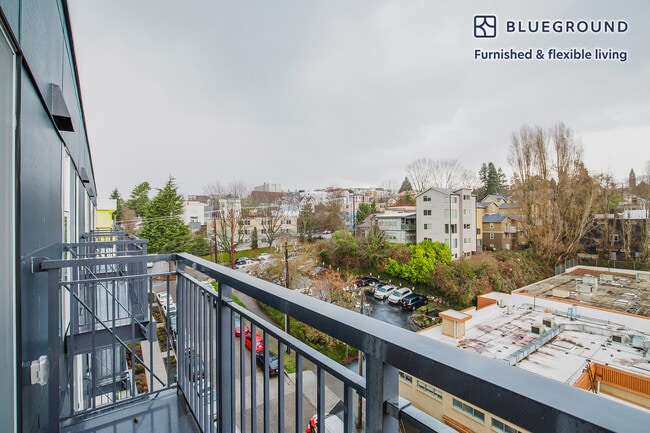 Photo - 622 Rainier Ave S Unit FL7-ID794