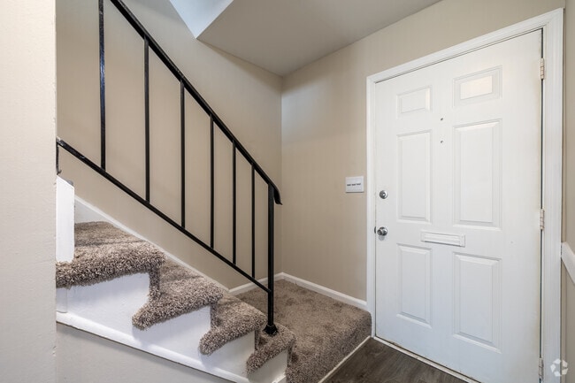 Entryway - Gateway Townhomes