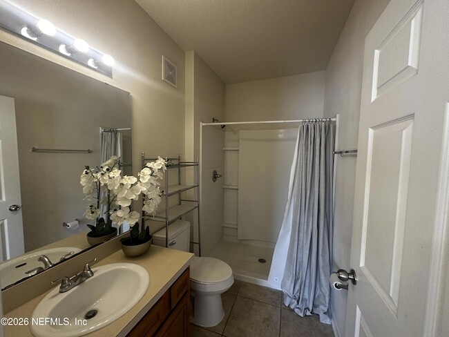 Photo - 8201 Green Parrot Rd Unit 307