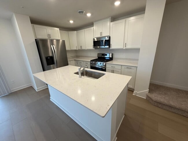 Photo - 5285 Long Pointe Pass