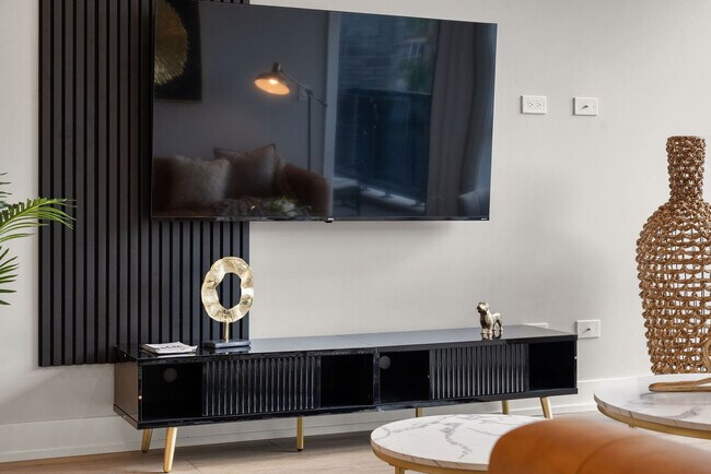 Photo - 2344 W Polk St Unit ID1253778P