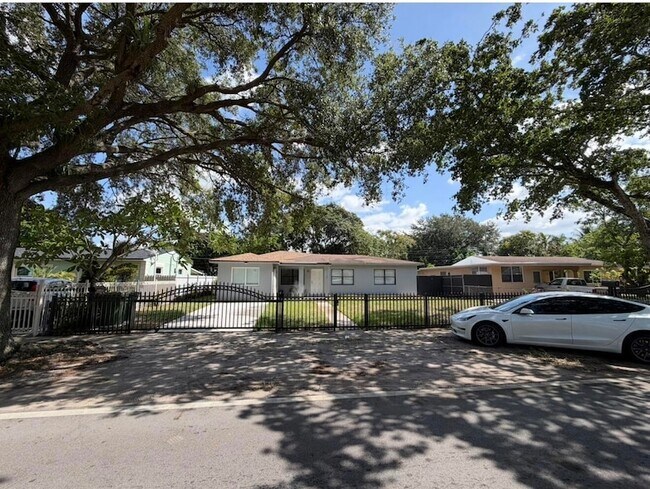 Photo - 1135 NW 127th St